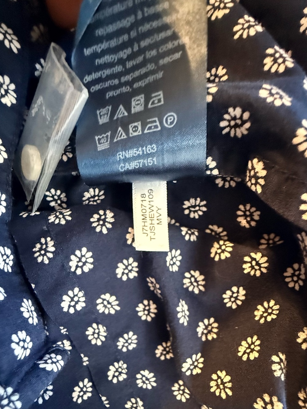 Tommy Hilfiger Floral Button Front Shirt Navy White Cotton Long Sleeve Preppy - Picture 9 of 9